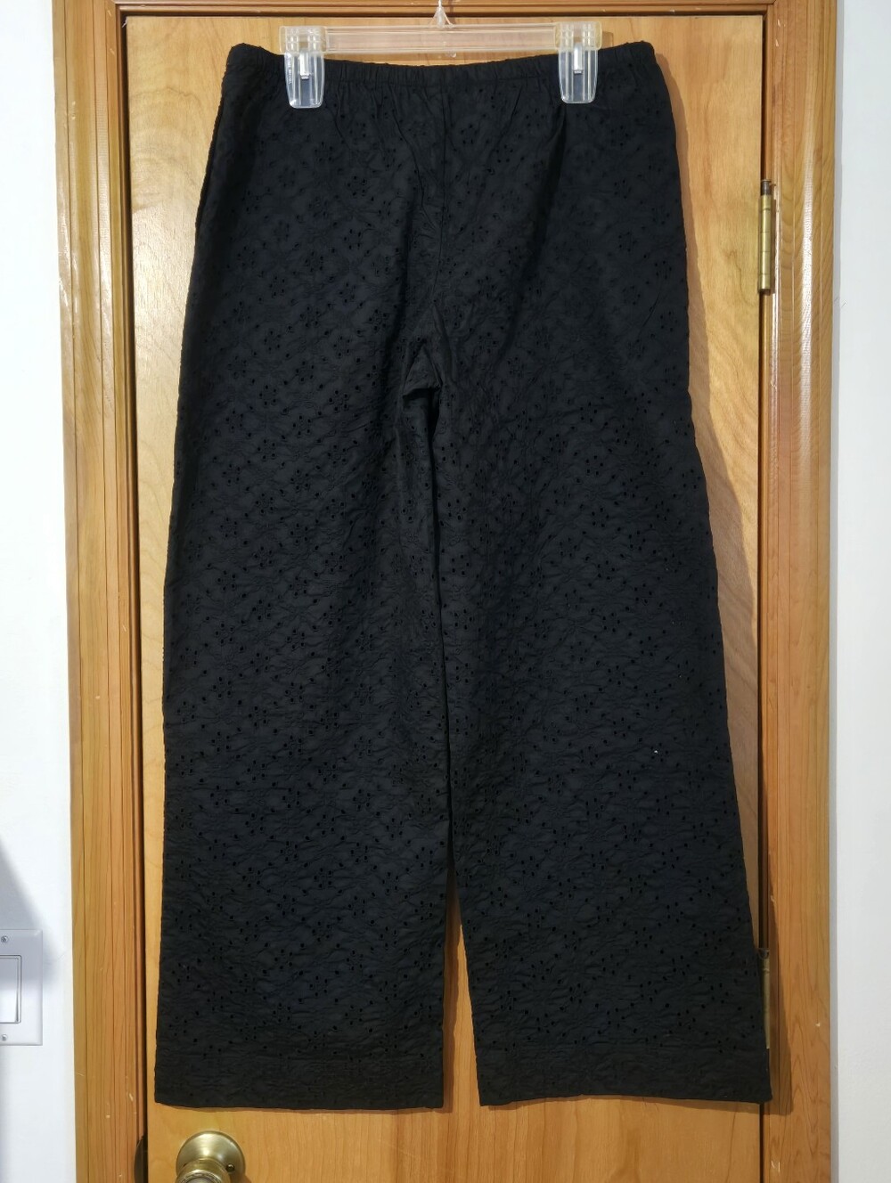 Abercrombie & Fitch Women's Black Textured Straight-Leg Pants Size M